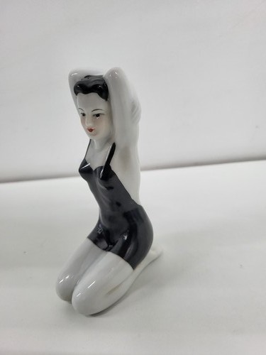 Figurine bathing beauty sexy - figurine,