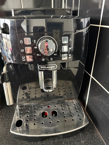 Delonghi magnifica beans to - s,