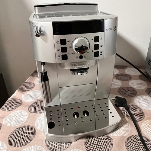 Coffee machine delonghi - coffee,