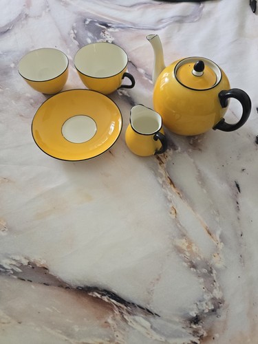 Art deco aynsley yellow - art,