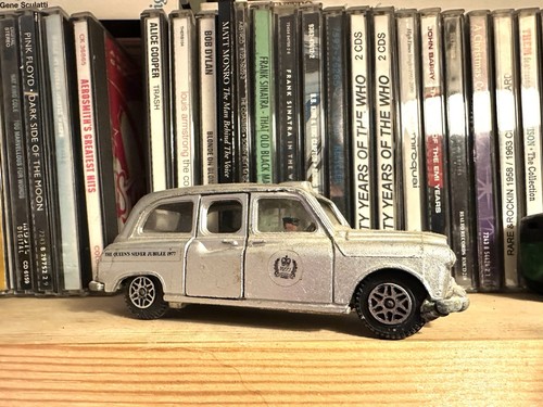 Dinky toys 241 - gb, austin