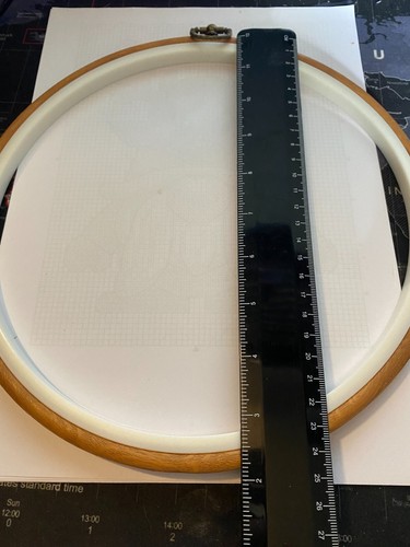 Embroidery flexi hoop - flexi,