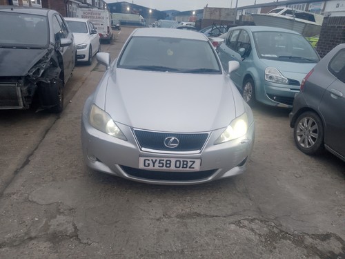 Lexus is220d 2009 breaking - lexus,