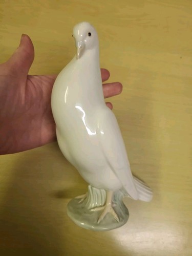 Lladro white vintage dove - white,
