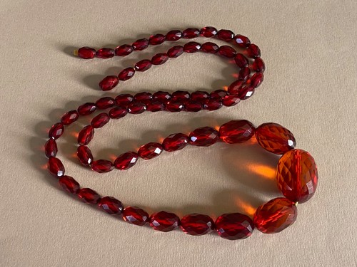 Art deco cherry amber bakelite - deco,