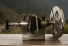 VINTAGE UNBRANDED WATCHMAKER LATHE HEAD STOCK ASSEMBLY - 8mm