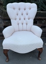 Elegant Victorian Style Pink Button Back Nursing Chair / Armchair