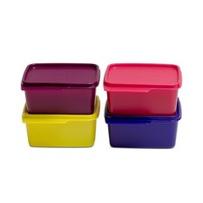 Tupperware . Plastic