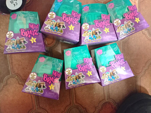 Mini bratz blind - bratz, box