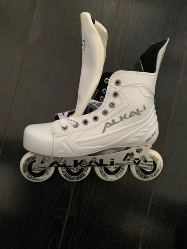 Alkali cele series skates - 3,