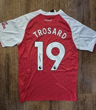 Leandro Trossard signed
