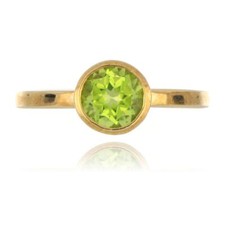 9ct Yellow Gold 0.95ct Peridot