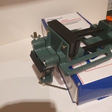 Drill press vice quick release