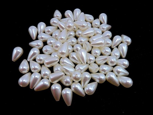 Ivory teardrops acrylic faux - teardrops,