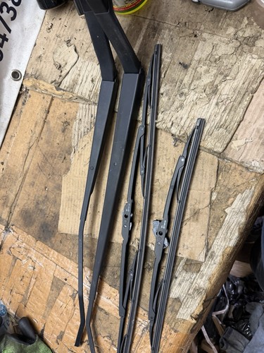 Mitsubishi colt wiper arms - mitsubishi,