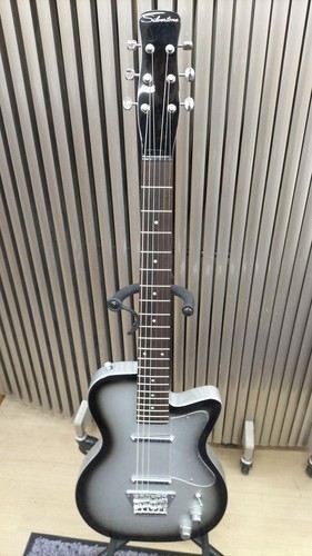 Silvertone 1303svb silverburst - silvertone,
