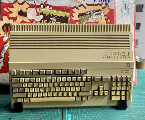 Amiga a500 display stand - amiga,