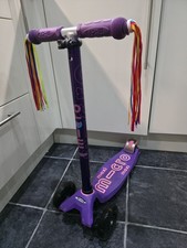 Micro Maxi Deluxe Scooter Purple/pink With Tassles & LED wheels. Good Condition