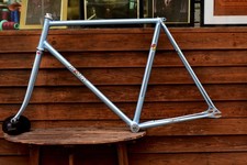 SAMSON NJS NJS NJS Pista Track
