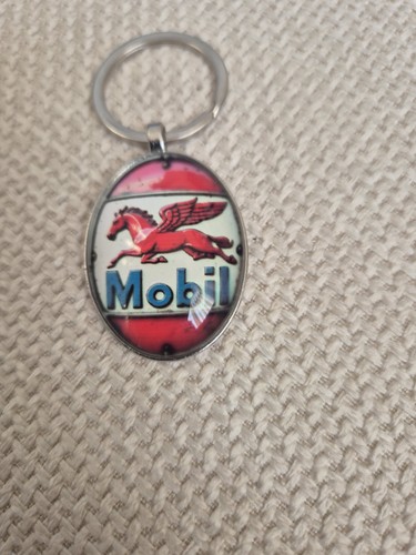 Keyring vintage style design - keyring,