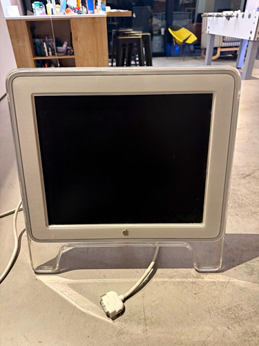 Vintage apple cinema display - apple,