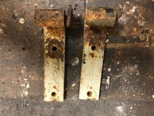 Range Rover - Body - Lower tailgate hinges in original condition to suit classic