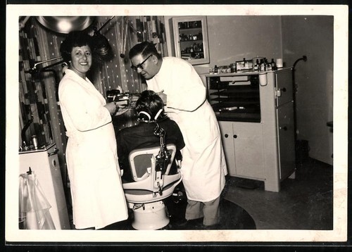 Photograph dentist patient - of,
