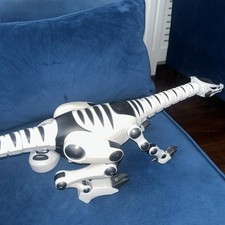 WowWee  RoboRaptor Large RC Robot Dinosaur 2006 # 8065 PLEASE SEE DESCRIPTION