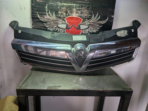 Front grille vauxhall astra - vauxhall,