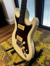  * TIMEWARP * PRISTINE * Hagstrom F200P Guitar * Early 00s * White * Mint * Rare