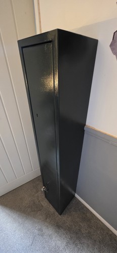 Gun safe cabinet for 4 - safe, 3-4