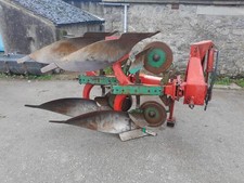 Kverneland 2 furrow reversible tractor mounted auto reset reversible plough