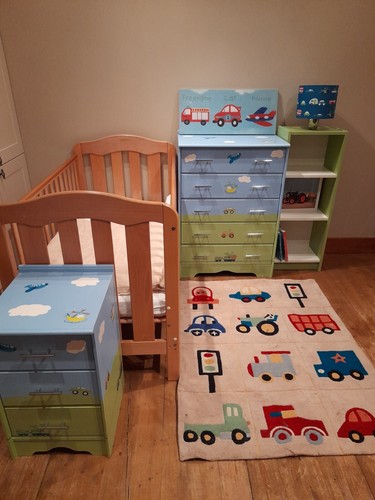Nursery furniture set - , cot