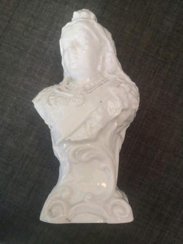 Vintage white alabaster - vintage,