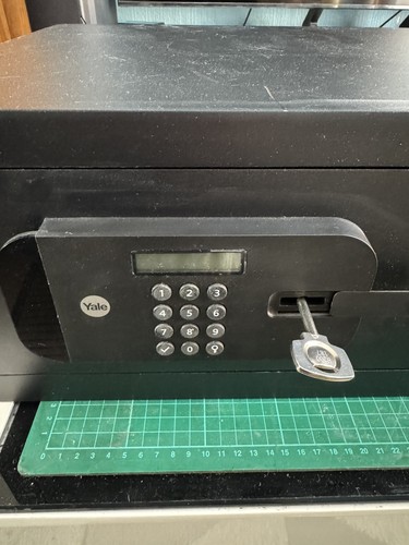 Yale motorised high security - yale,