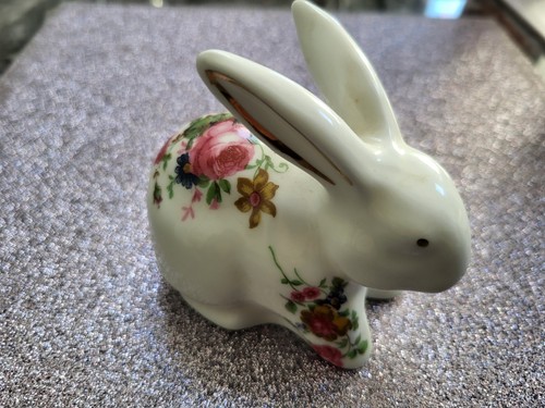 Rabbit figurine staffordshire - rabbit,