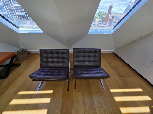 Barcelona chair pair - barcelona, –