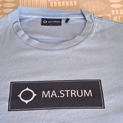Strum logo graphic - ma.strum,