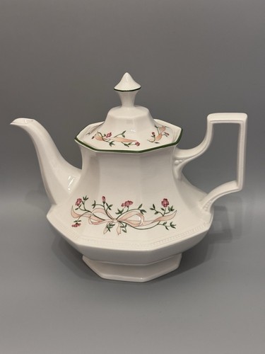 Eternal beau teapot - beau,