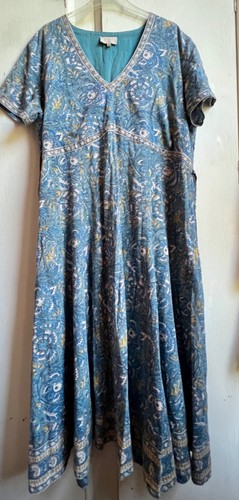 Pretty east artisan with - *east,