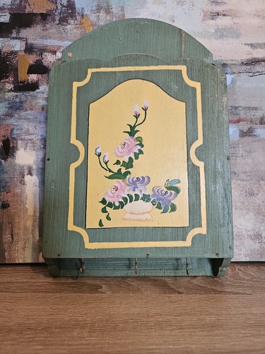 Vintage wooden letter rack - wooden,