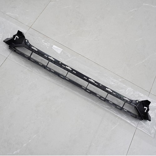 Front bumper lower centre - front,