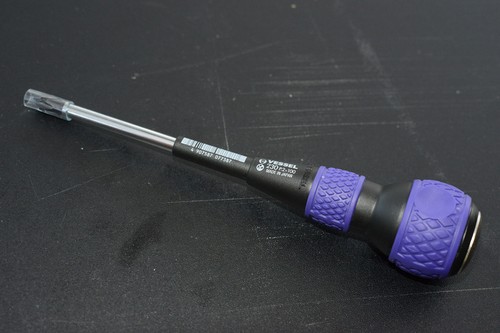 Vessel 230 tang thru ball - 230, tang-thru