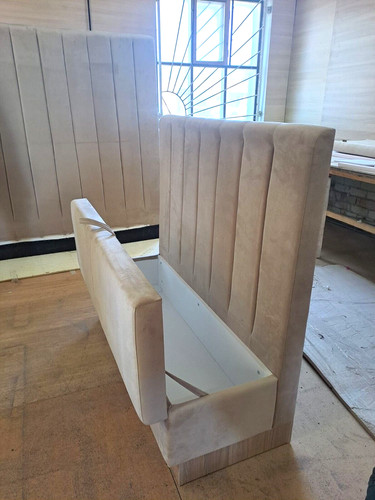 Restaurant booth seating - booth,