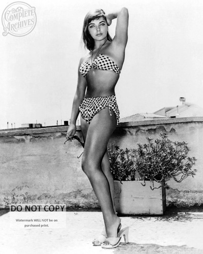 Actress joan collins pin - pin,