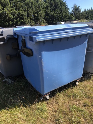 1100 litre wheelie bins