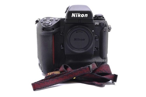Nikon 35mm slr camera - f5,