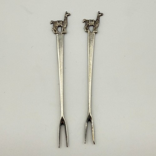 Signed vintage 925 sterling - signed,