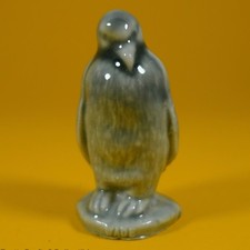 Wade Whimsies (1992/97) Tom Smith Crackers Set #13 Snowlife - Grey Penguin