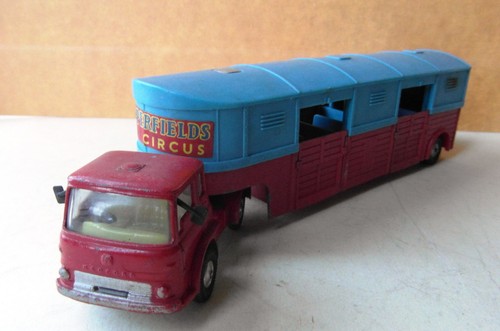 Corgi 1130 chipperfields - 1130,